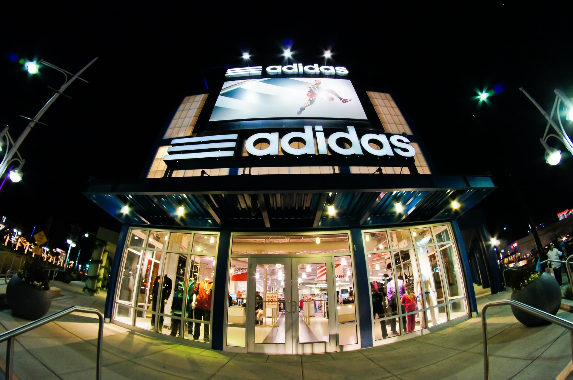 Adidas loses 3-stripes trade mark battle in Europe